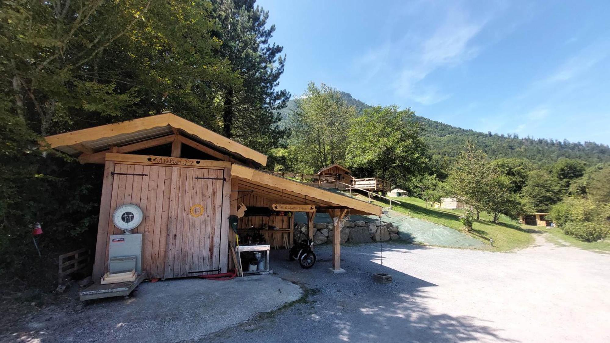 Yourtes Olachat Proche Annecy Faverges Exterior photo